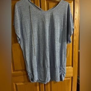 Women’s Blue Striped Top NWT